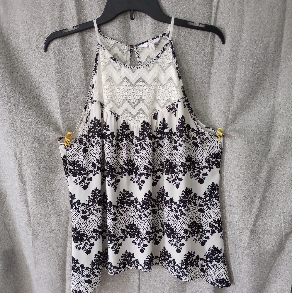 Candies Black & White Blouse -Features Lace - Size Junior XL
